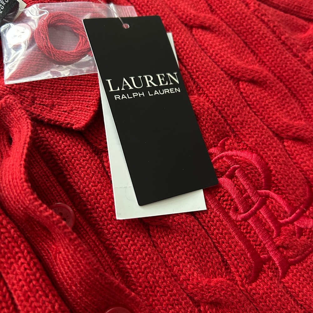 SOLD!! ❤️❤️
Lauren Ralph Lauren short sleeve cable sweater - Picture 2 of 6